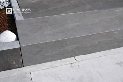 monja blue marche.jpg