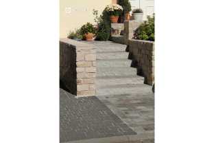 kandla grey marche1.jpg